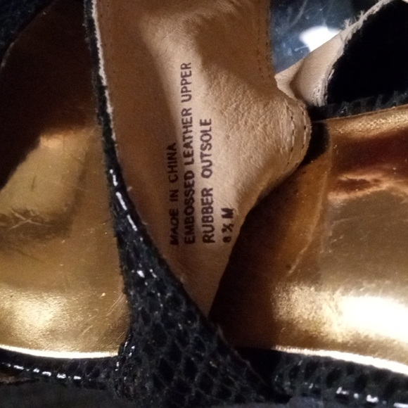 New! MICHAEL KORS " Viola Mid " Black Snake Embossed Leather Heel Sandals. 8.5M - Picture 9 of 10